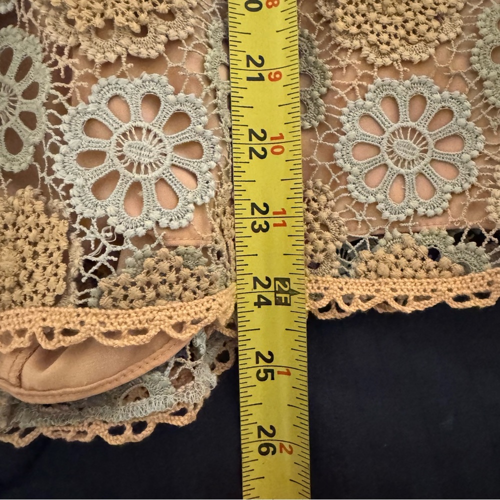 Alexis Textured Patterned Halter Neck Off-The-Shoulder Romper Size Small - Picture 11 of 17